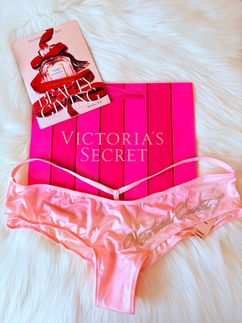 🩷🩷Victoria’s Secret cheeky panty (M)🩷🩷